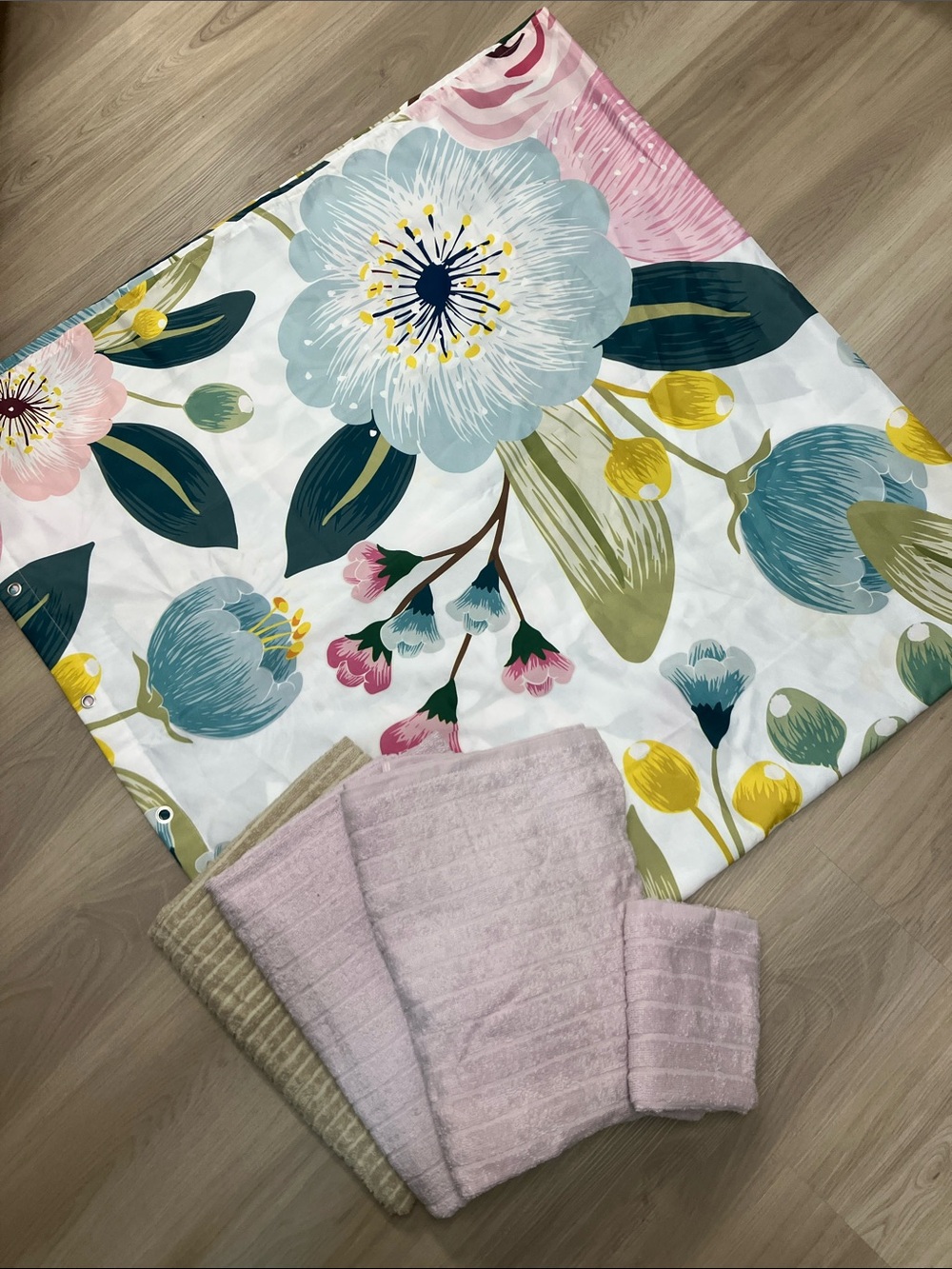 Shower curtain and towel combo